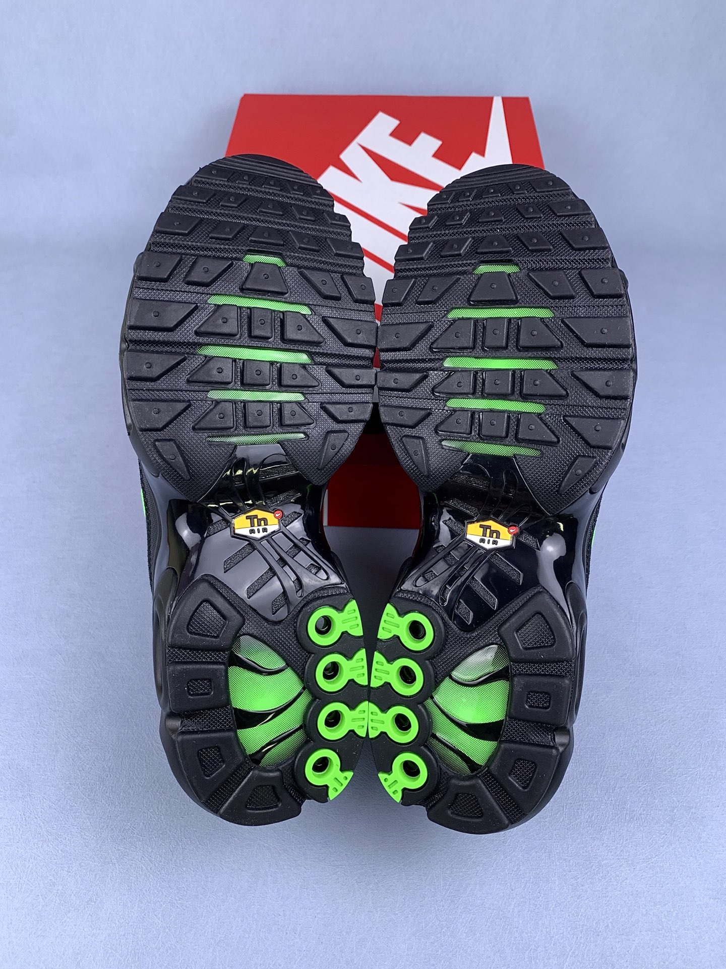 Nike Air Max Plus "Green Strike"