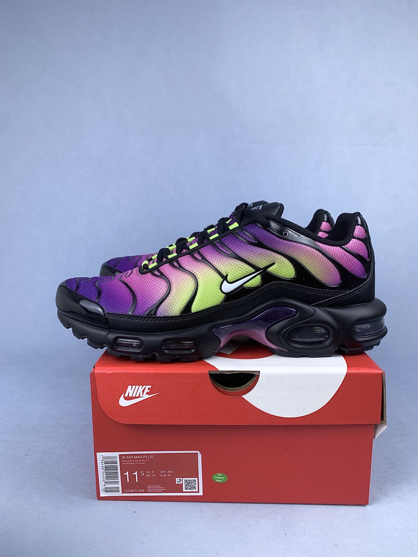 Nike Air Max Plus "Black/Purple Dynasty/Desert Berry/Platinum Violet"