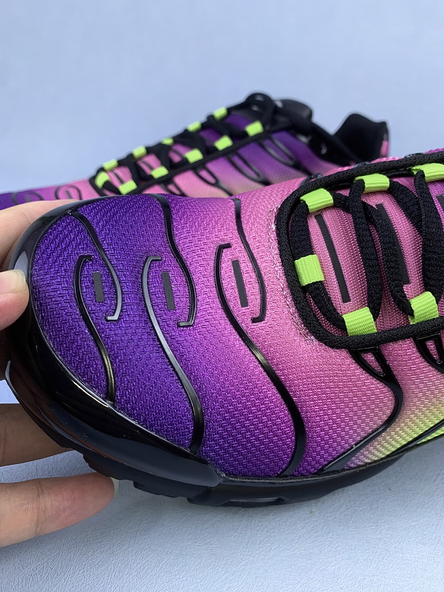Nike Air Max Plus "Black/Purple Dynasty/Desert Berry/Platinum Violet"