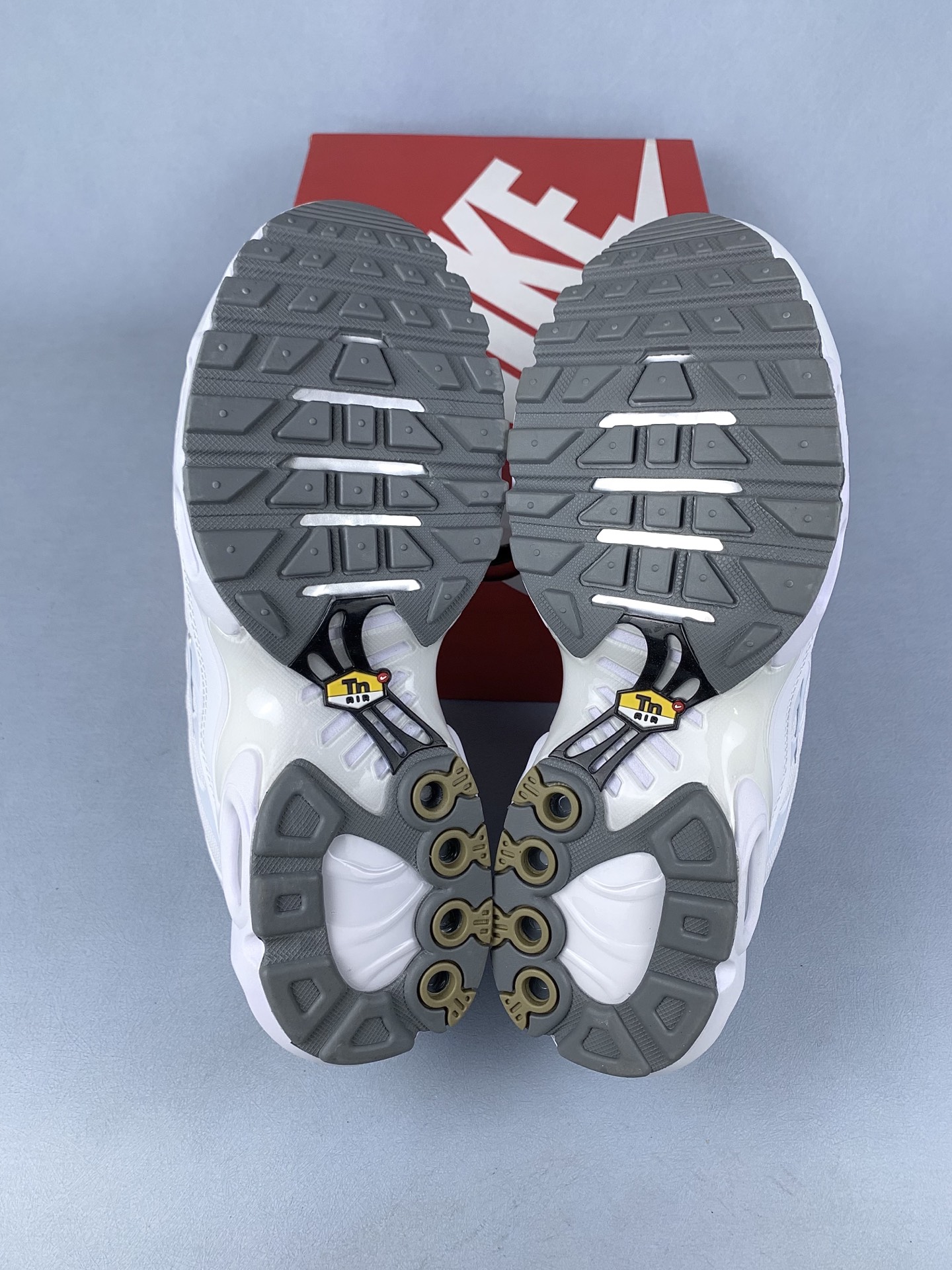 Nike Air Max Plus "White"