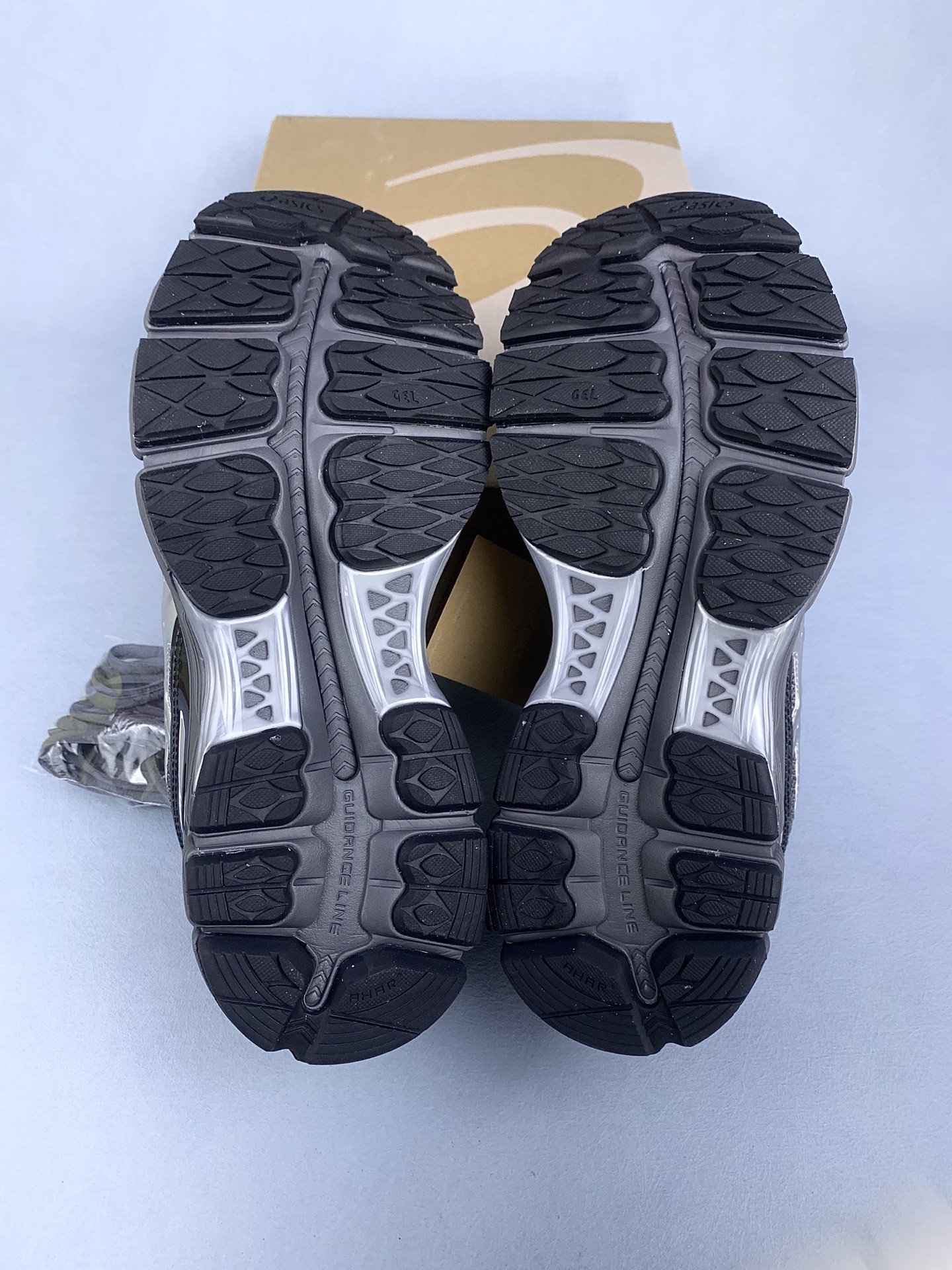 KITH Ronnie Fieg × Asics Gel-Kayano 12.1 "Tornado/Pure Silver"