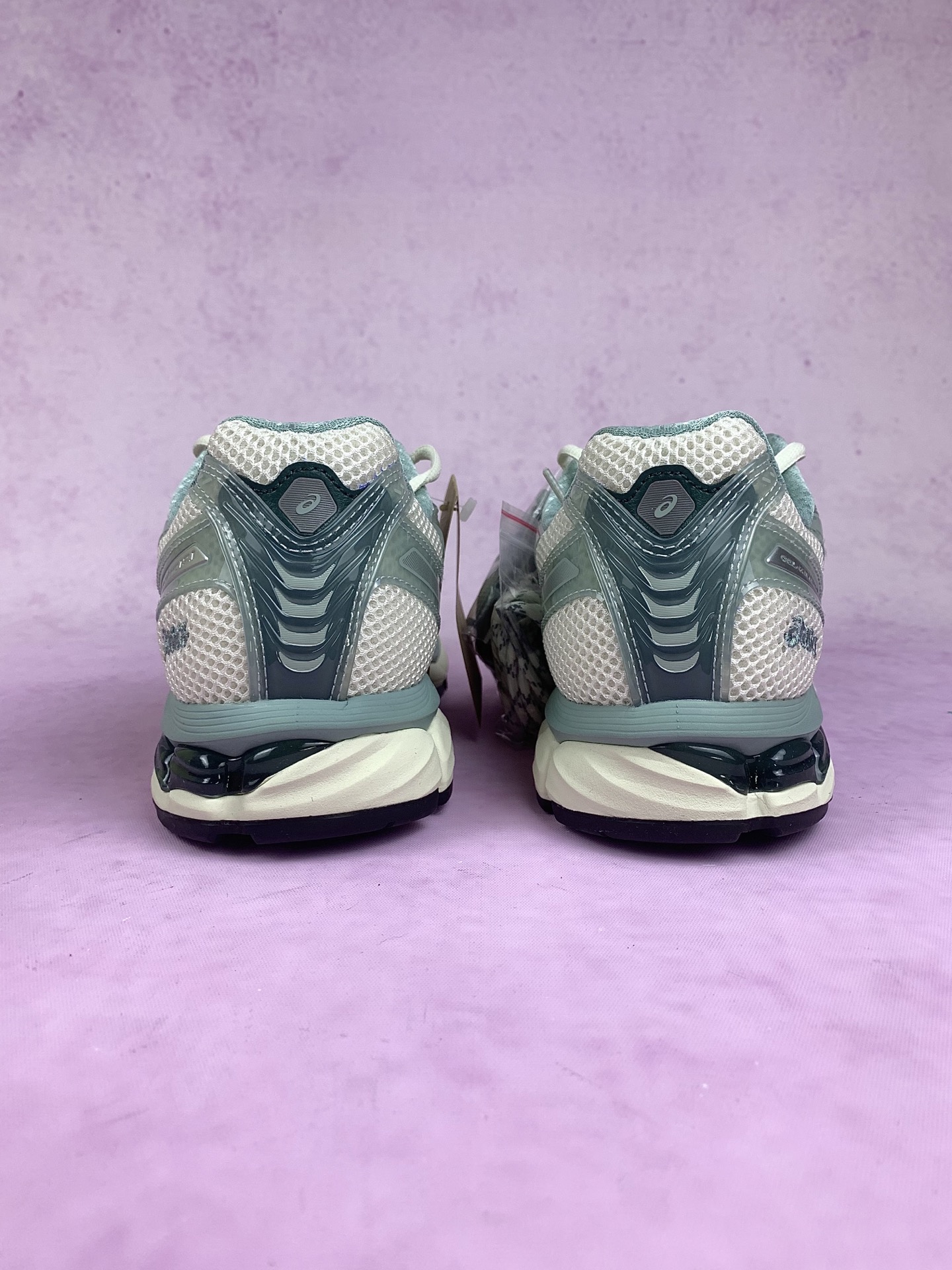 KITH Ronnie Fieg × Asics Gel-Kayano 12.1 "Cream/Sage"