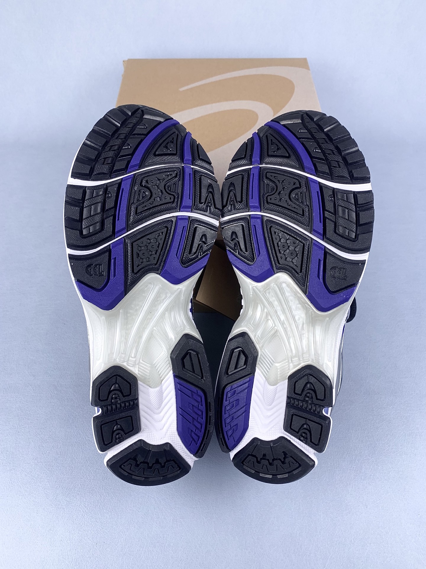 Asics Gel-Kayano 14 "Monaco Blue"
