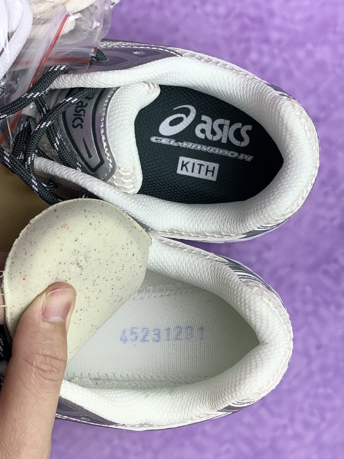KITH × Asics Vintage Tech Gel-Kayano 14 "Cream/Scarab" (1203A566-100)