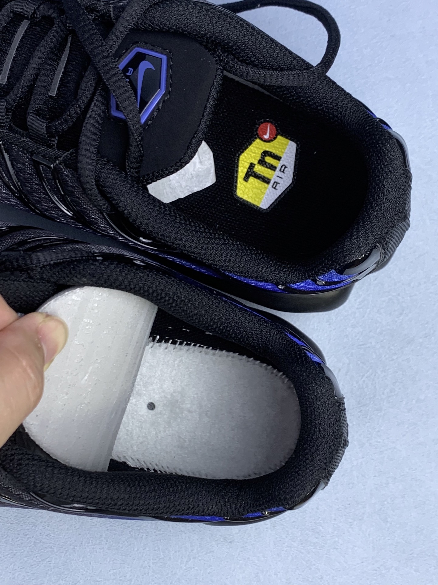 Nike Air Max Plus "Black/Blue Crystal"