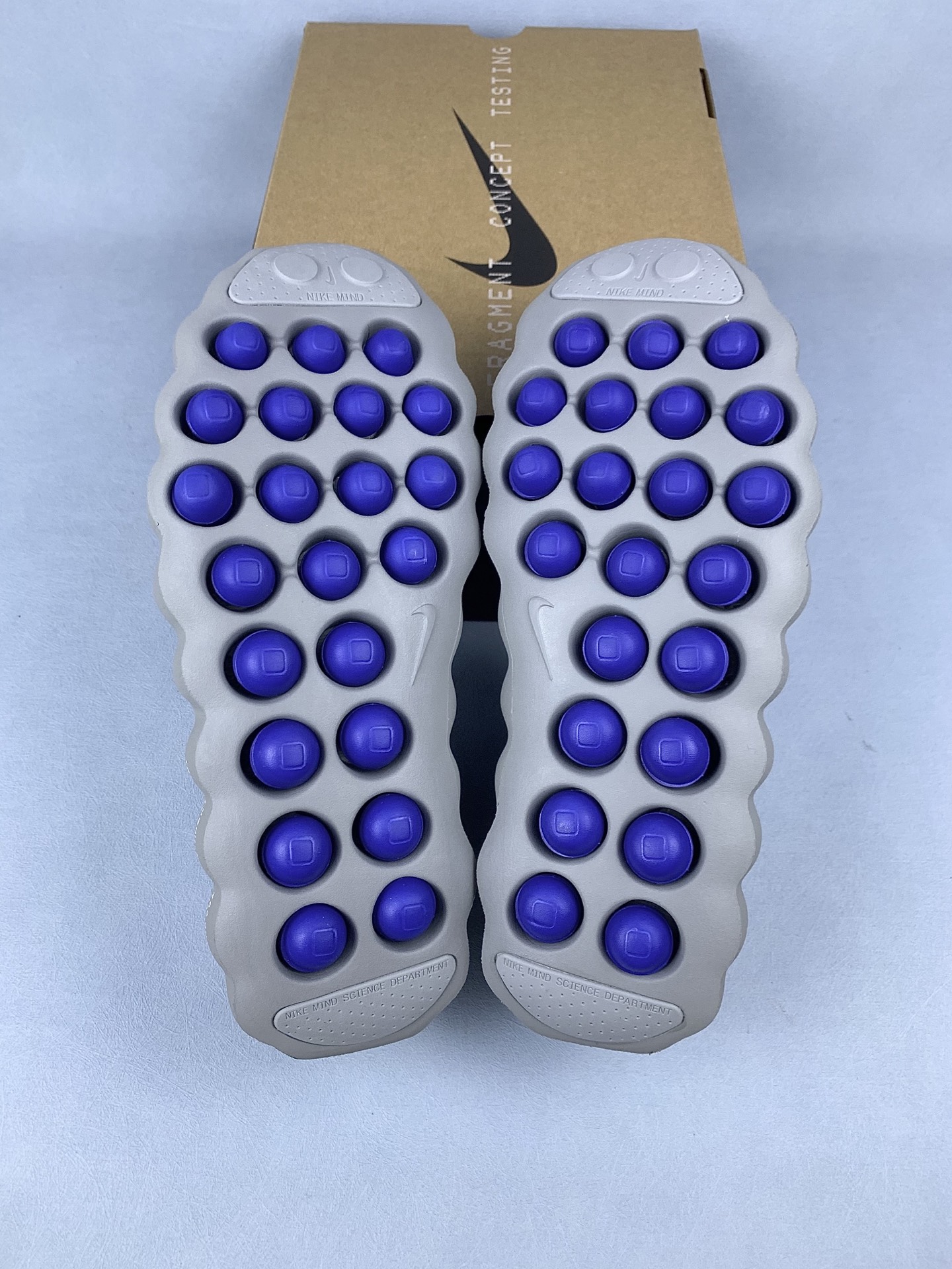 fragment design × Nike Mind 002 Flyknit "Particle Grey"