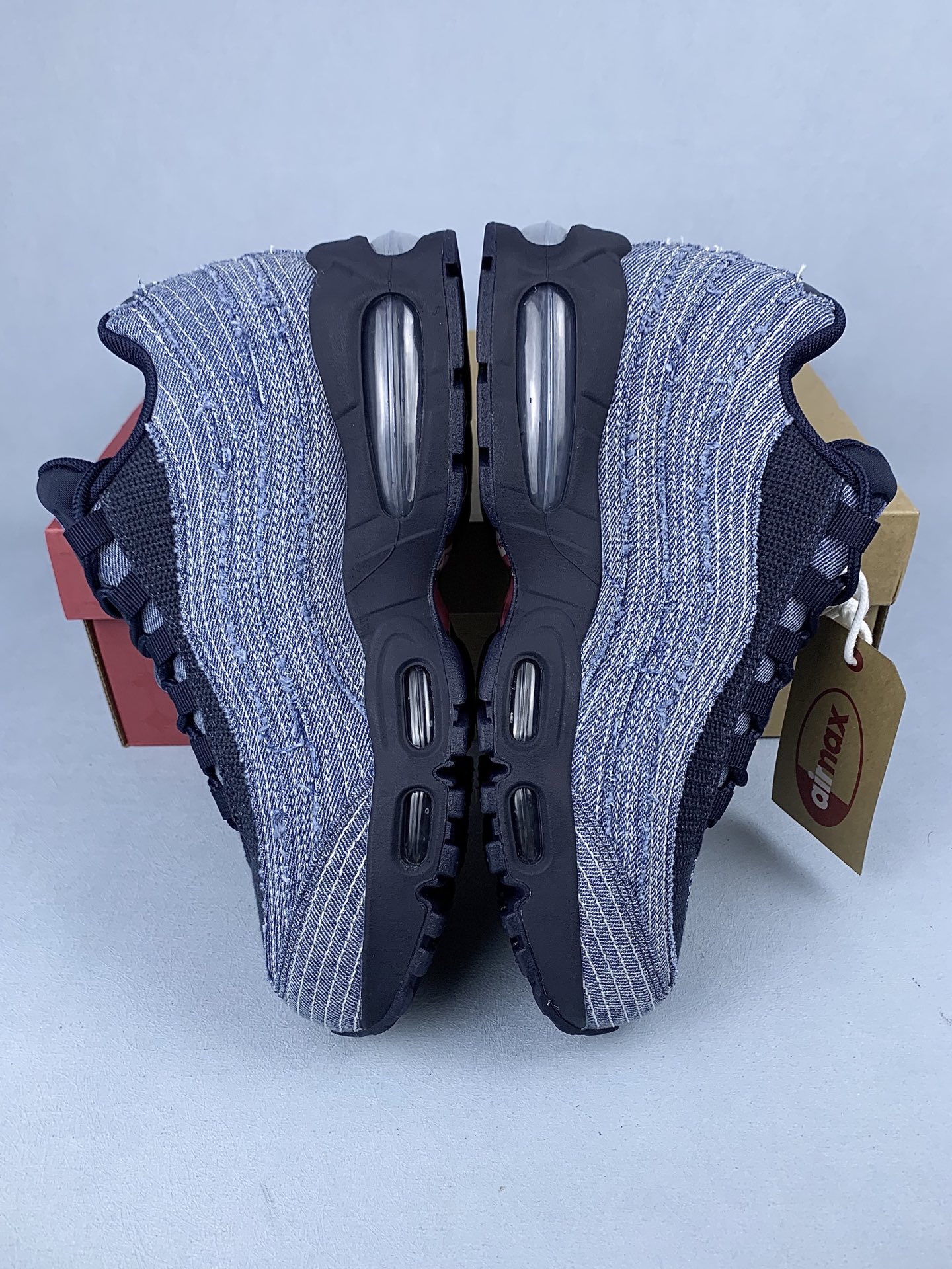 Levi's × Nike Air Max 95 OG "Denim Blue" HM4743-400