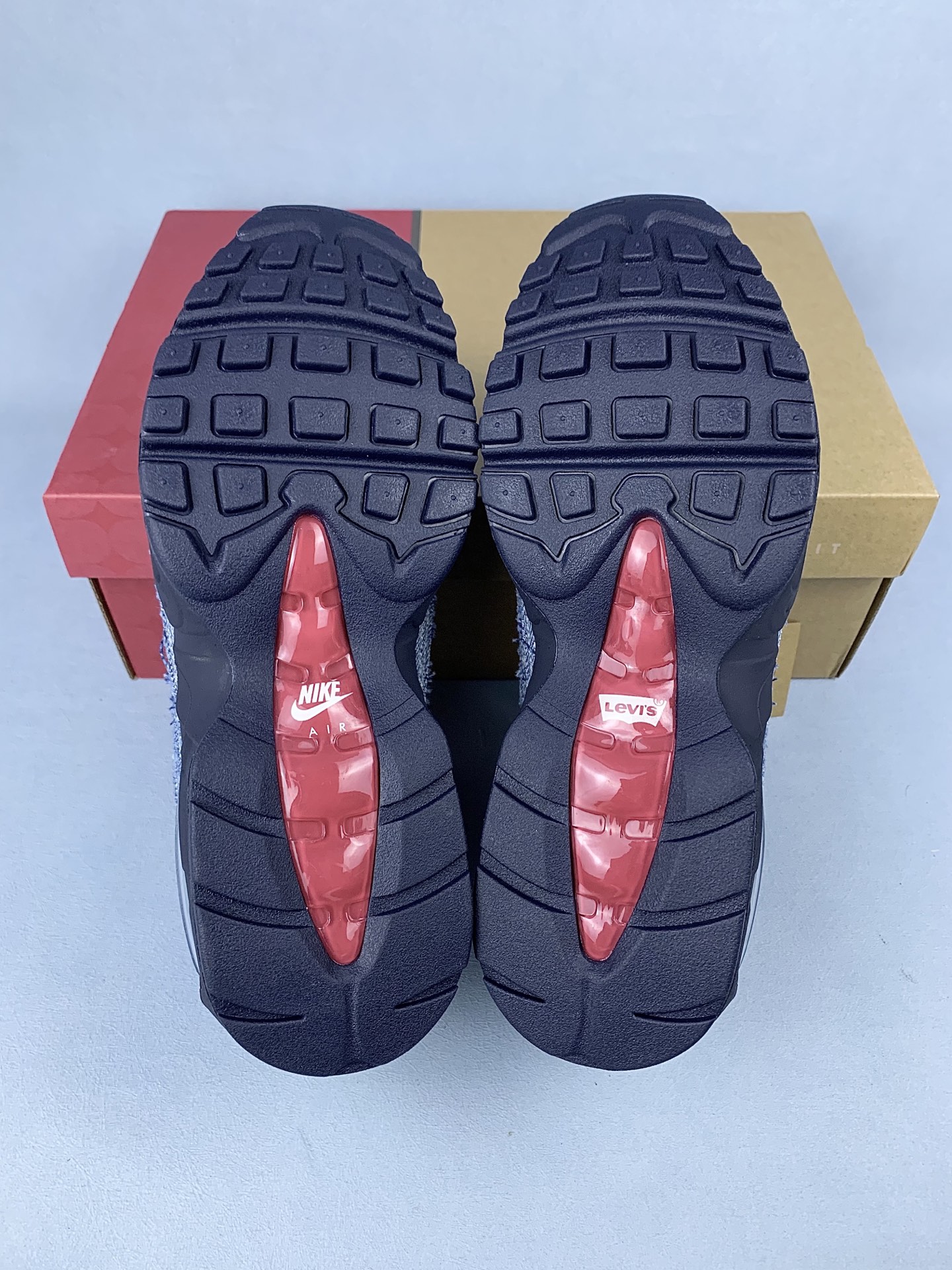 Levi's × Nike Air Max 95 OG "Denim Blue" HM4743-400
