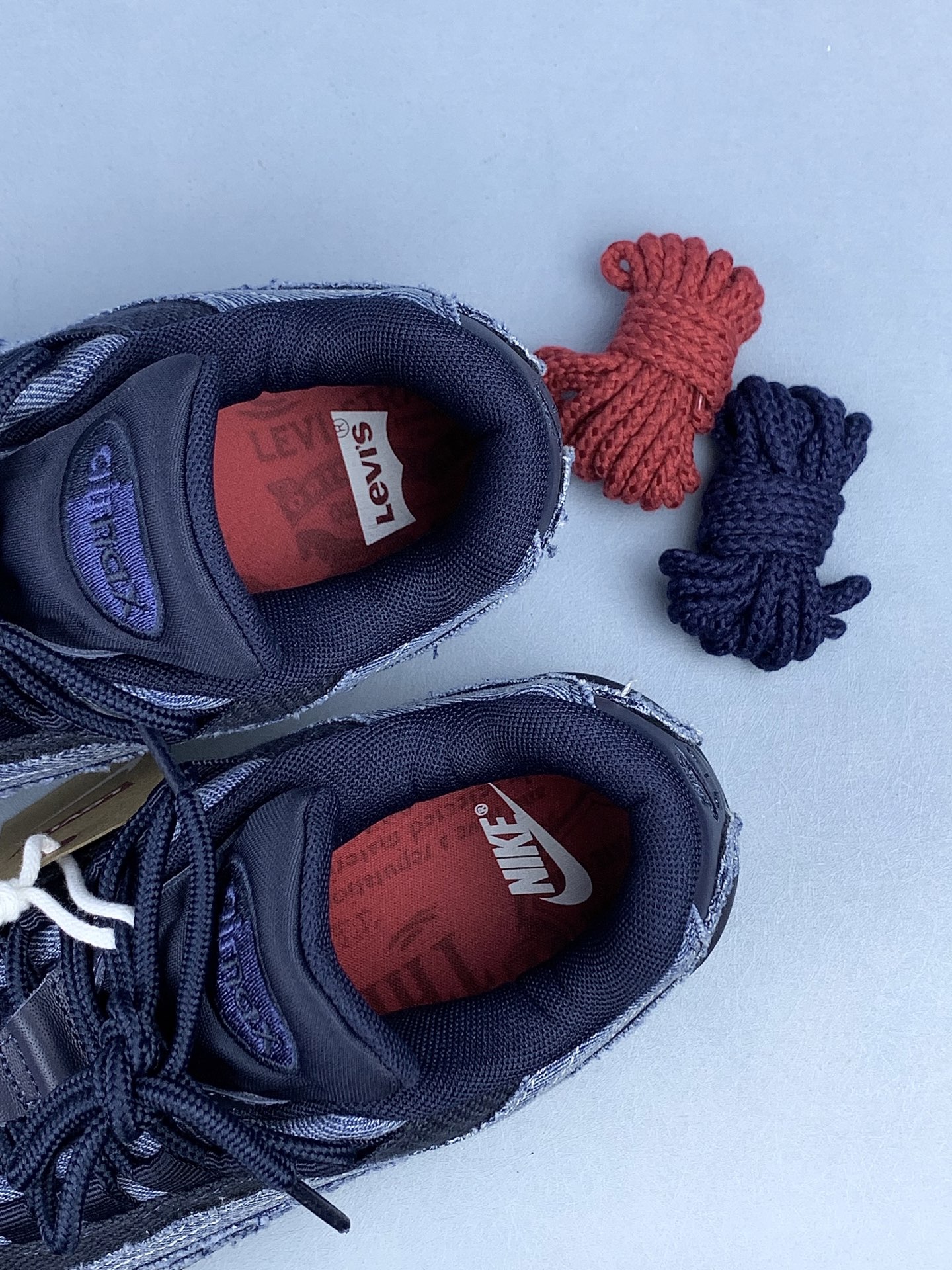 Levi's × Nike Air Max 95 OG "Denim Blue" HM4743-400