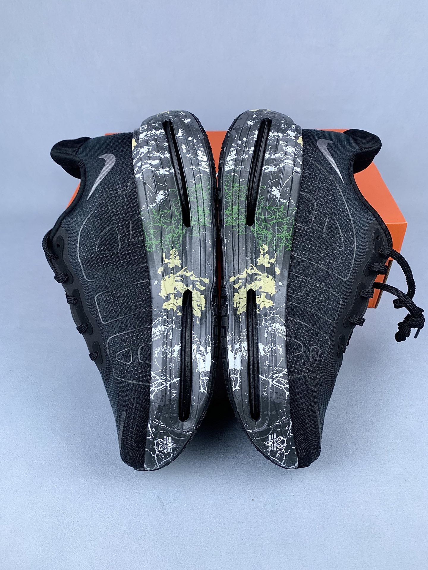 Nike Vomero Premium "Realtree" IO7325-001