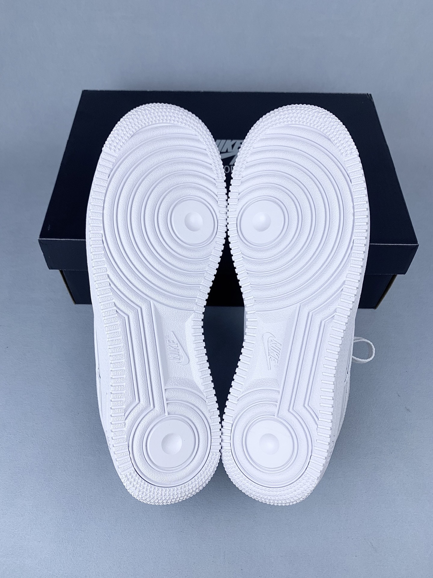 AIR FORCE 1 '07 PRM IV2857-100