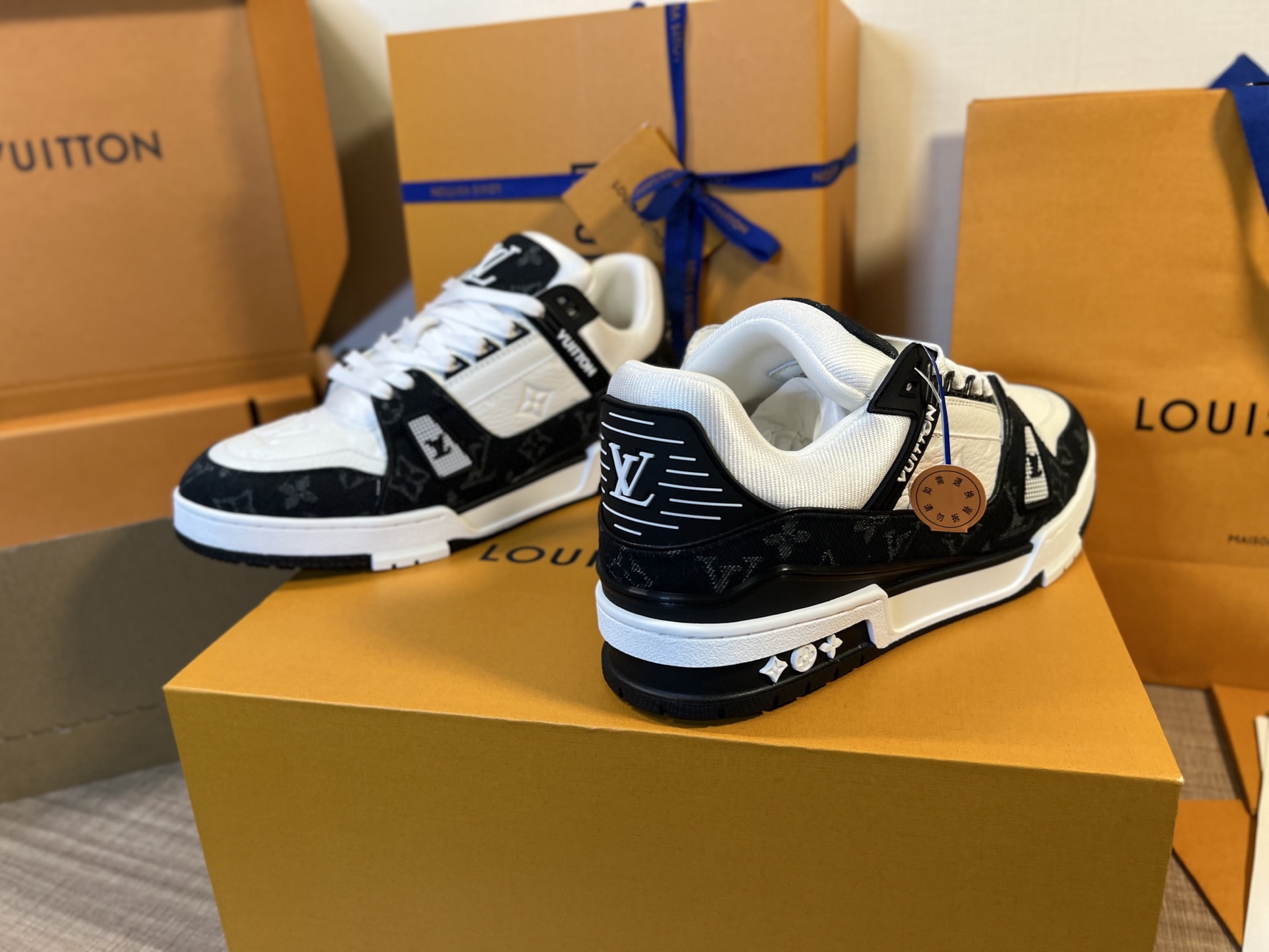 LV Trainer Sneaker