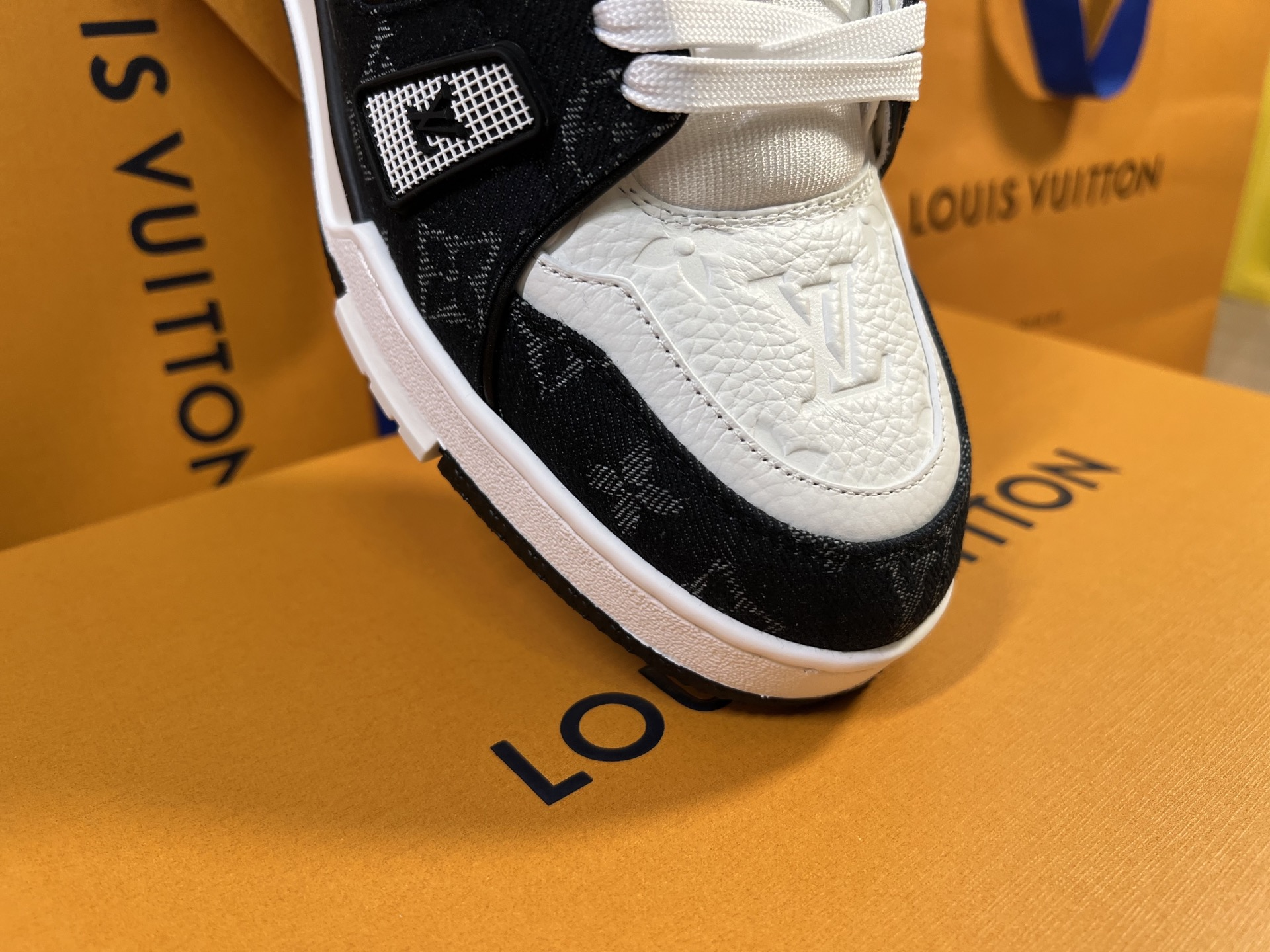 LV Trainer Sneaker
