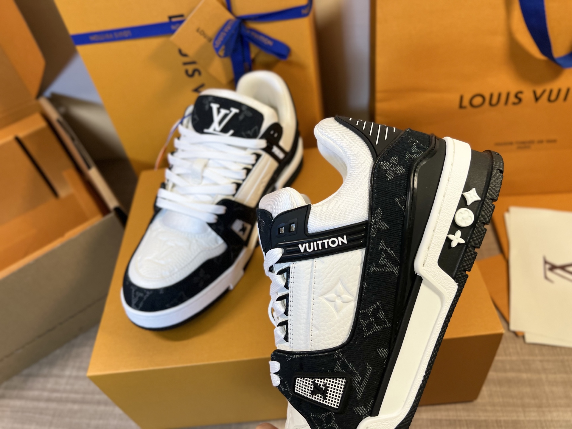 LV Trainer Sneaker