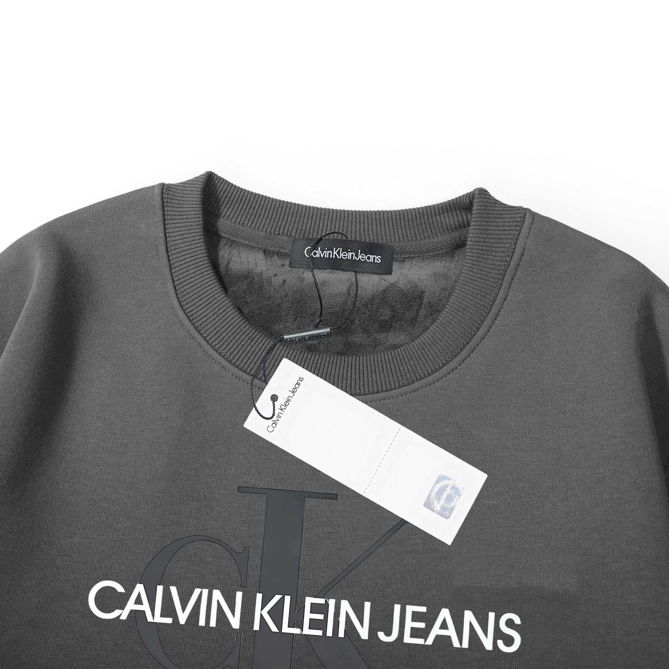 Calvin Klein/CK Printed Mink Fleece Crew Neck Sweatshirt