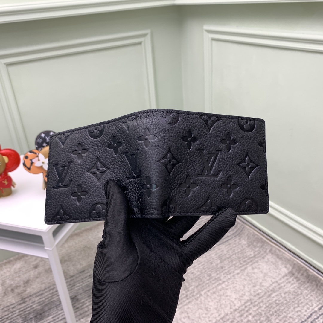 Louis Vuitton M69075 Taurillon ルイ・ヴィトン レザー型押し 二つ折り財布