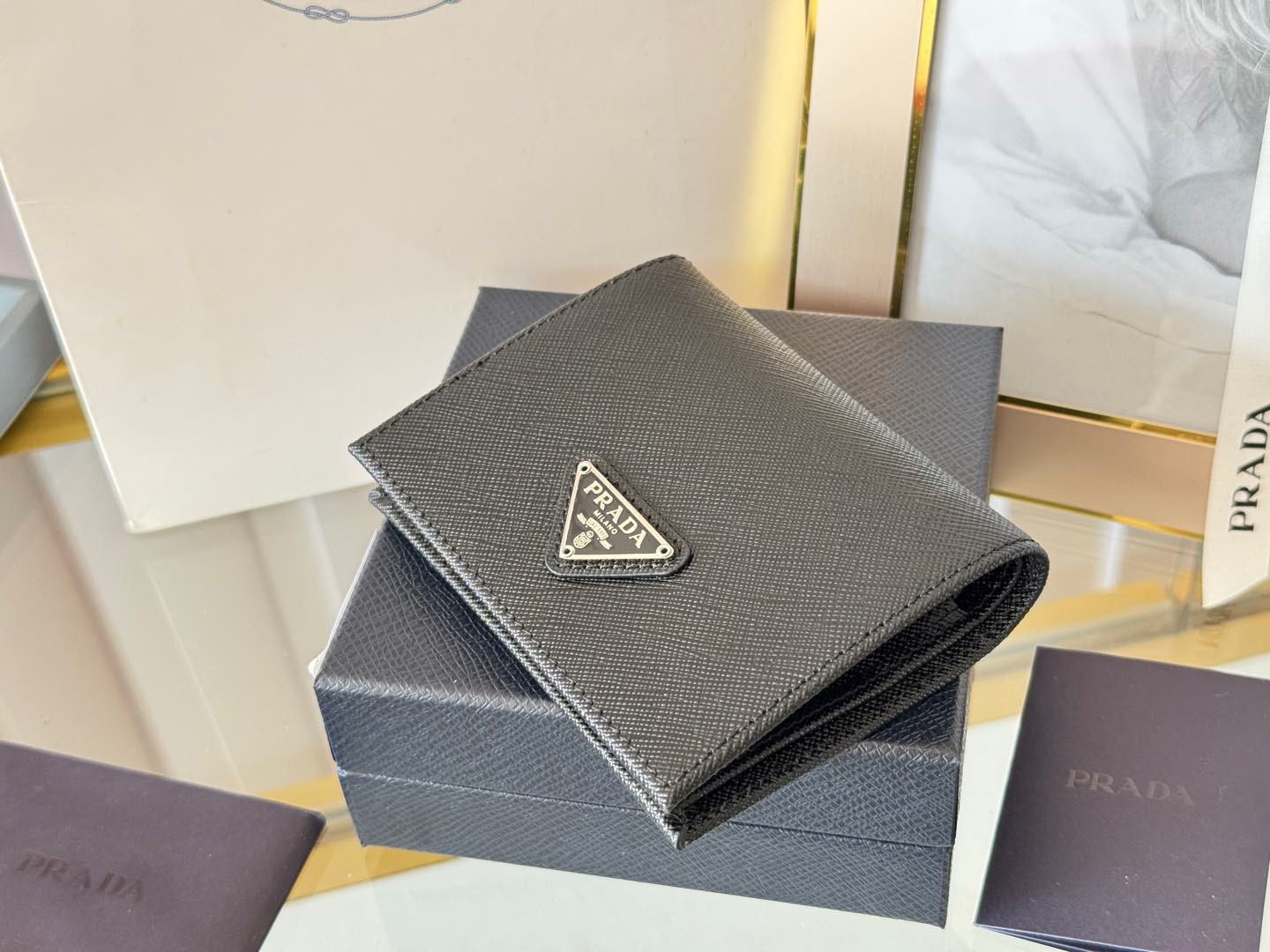 Prada cross-grain calfskin 二つ折り財布