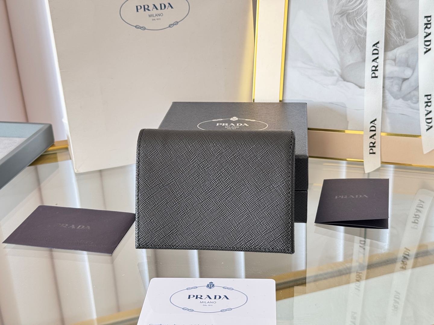 Prada cross-grain calfskin 二つ折り財布