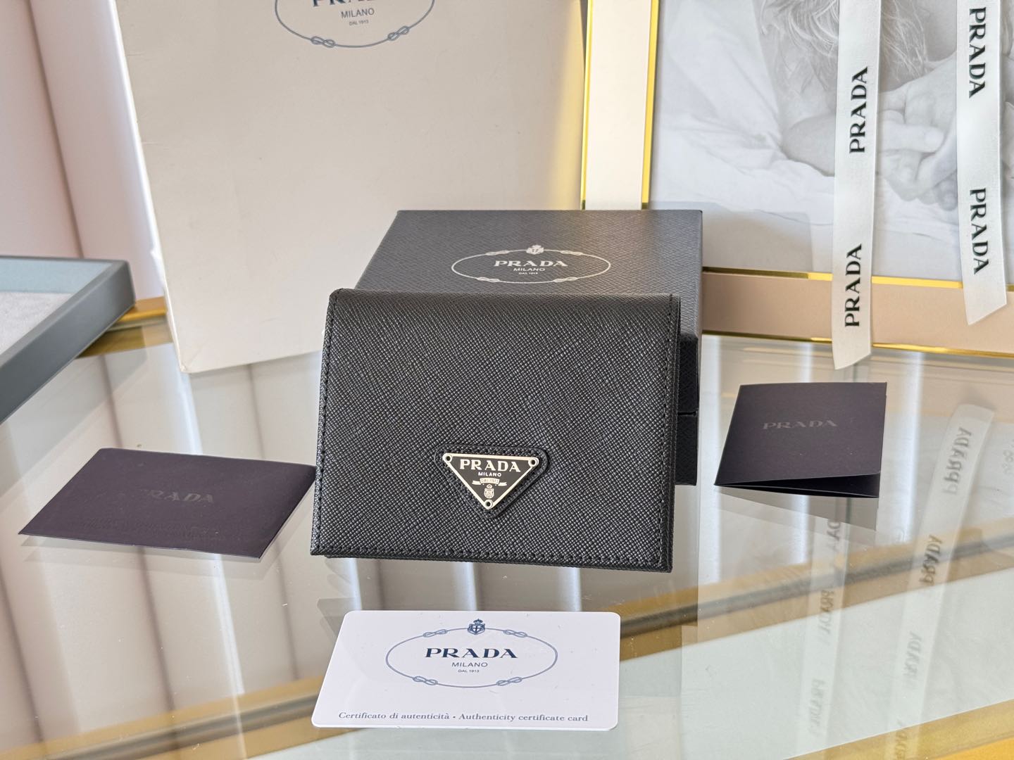 Prada cross-grain calfskin 二つ折り財布