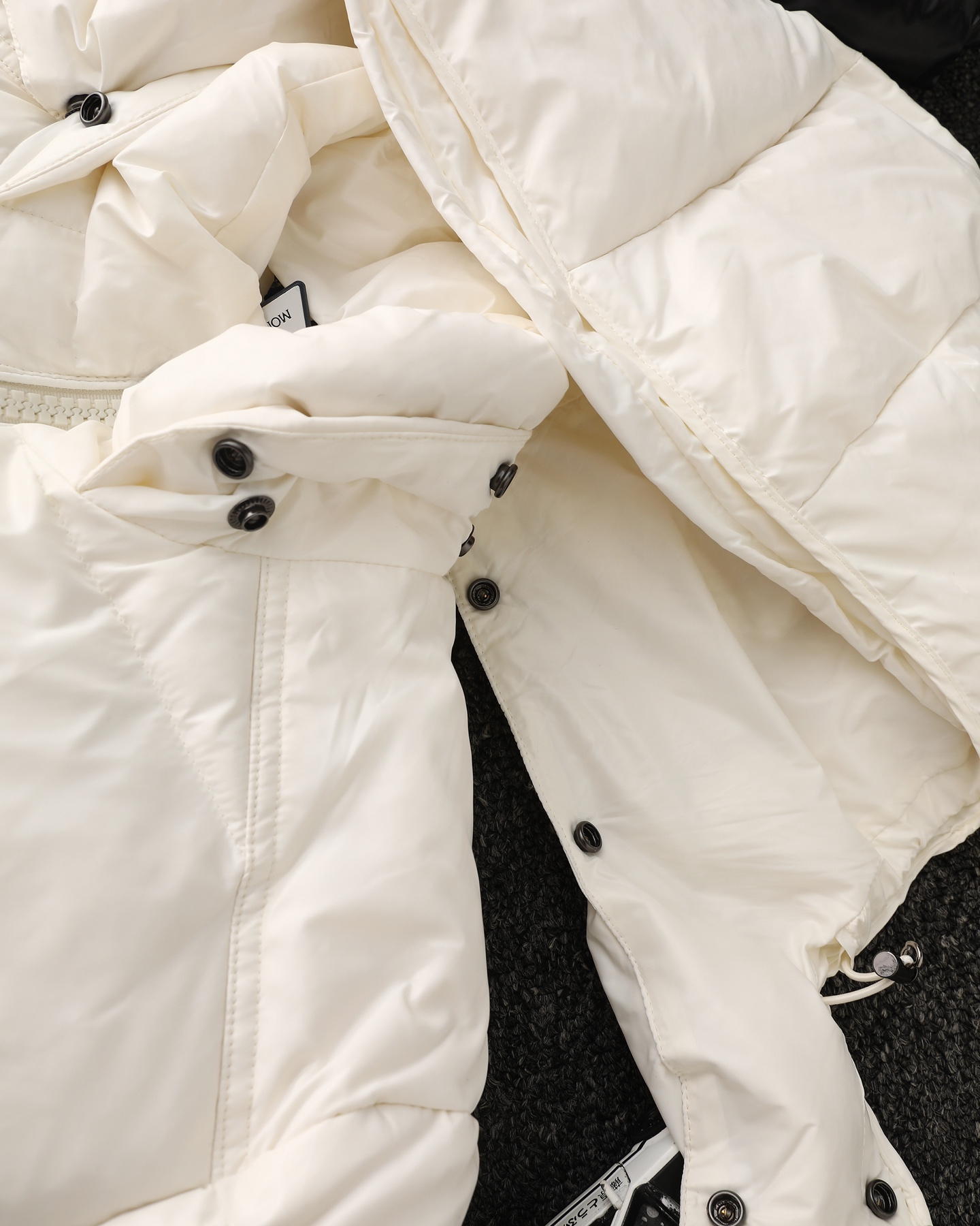 Moncler down jackets Maya down jackets Maire