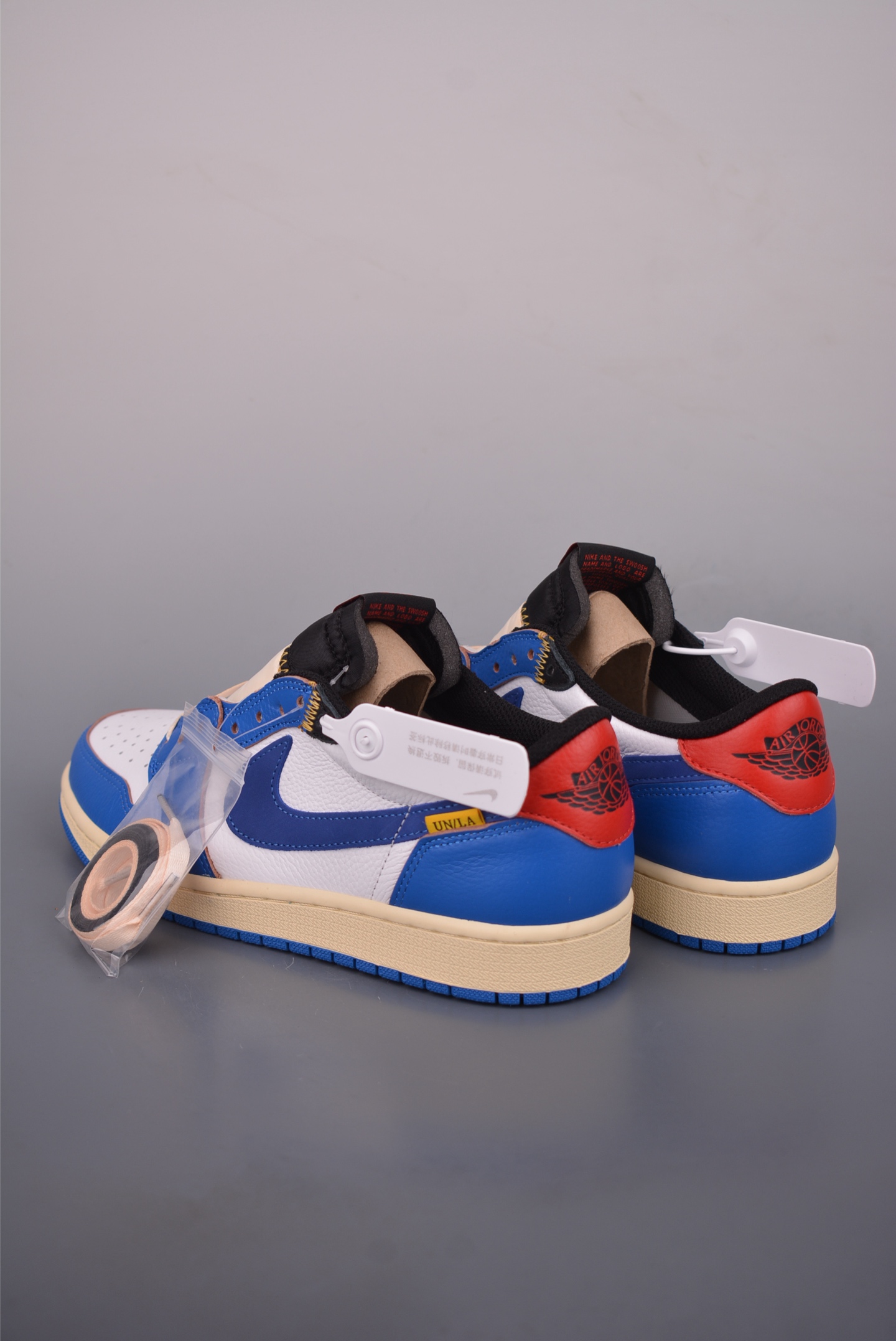 NIKE Air Jordan 1 Low White and blue barbs