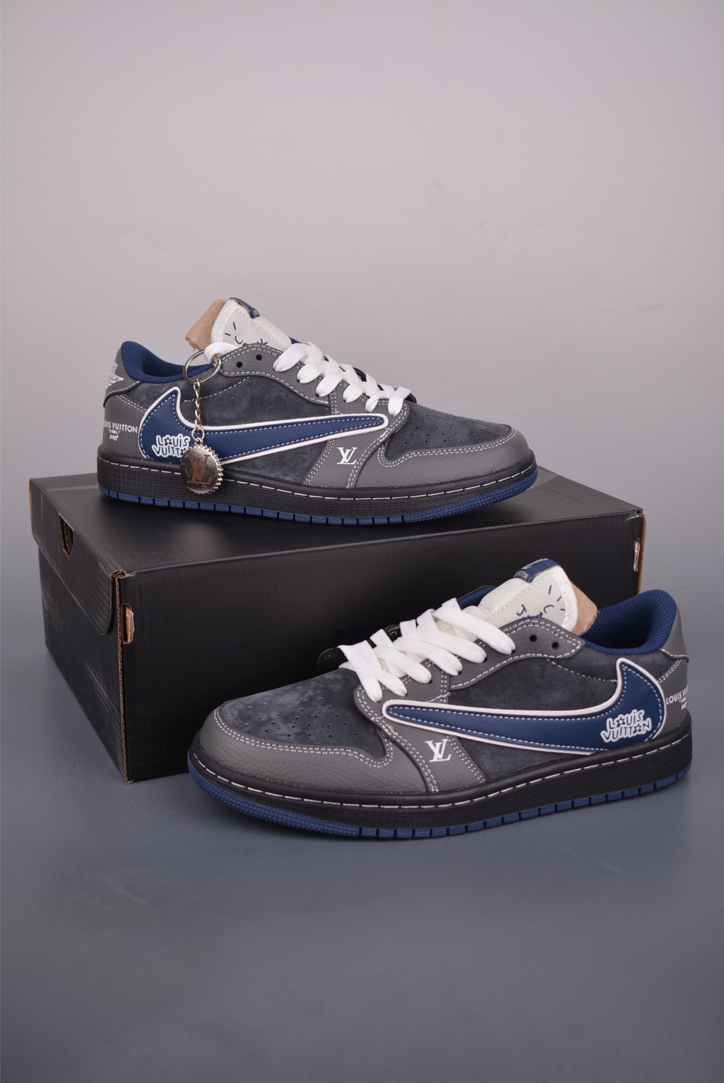 Fragment x Travis Scott x Louis Vuitton x Nike Air Jordan 1 Low Sneakers