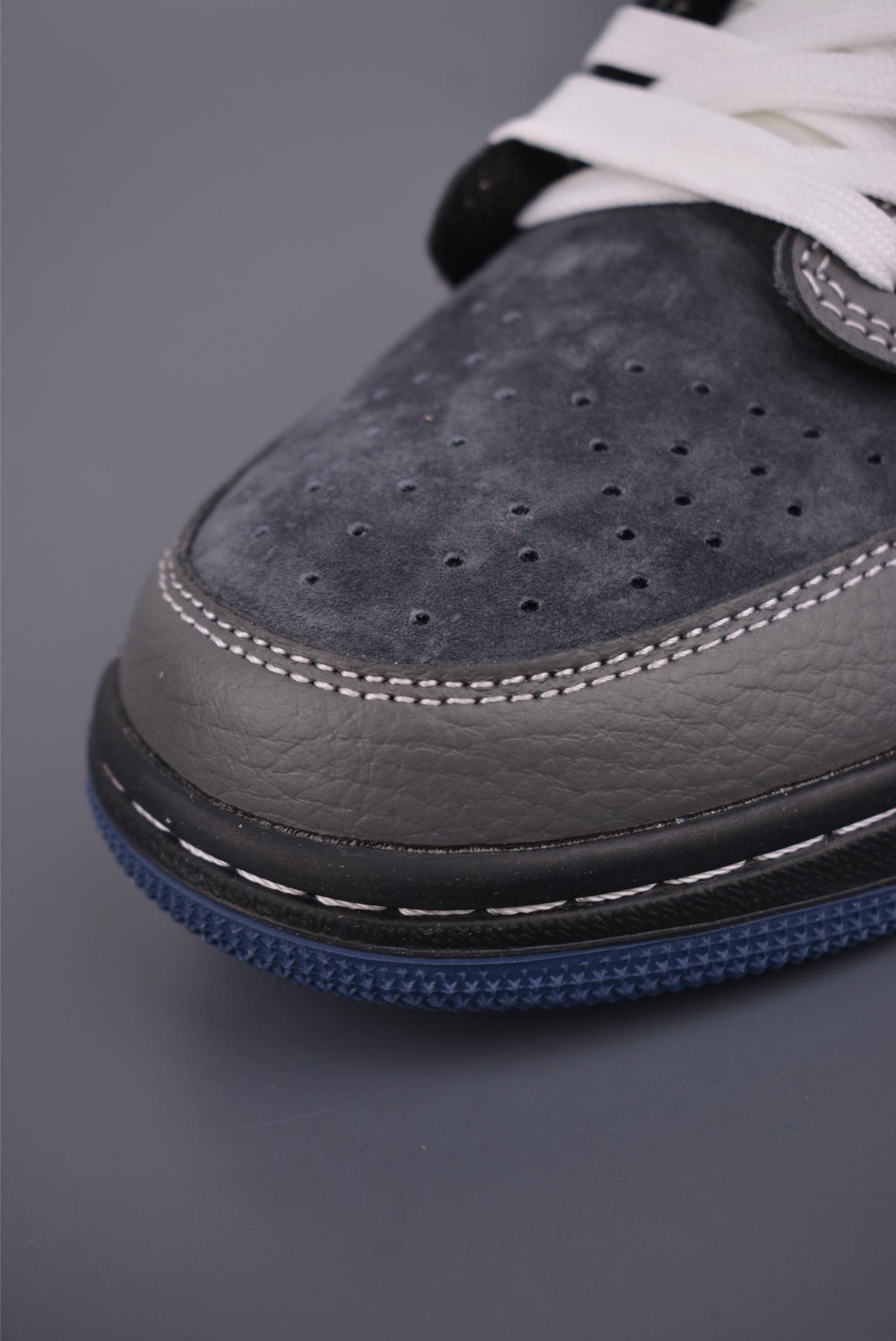 Fragment x Travis Scott x Louis Vuitton x Nike Air Jordan 1 Low Sneakers