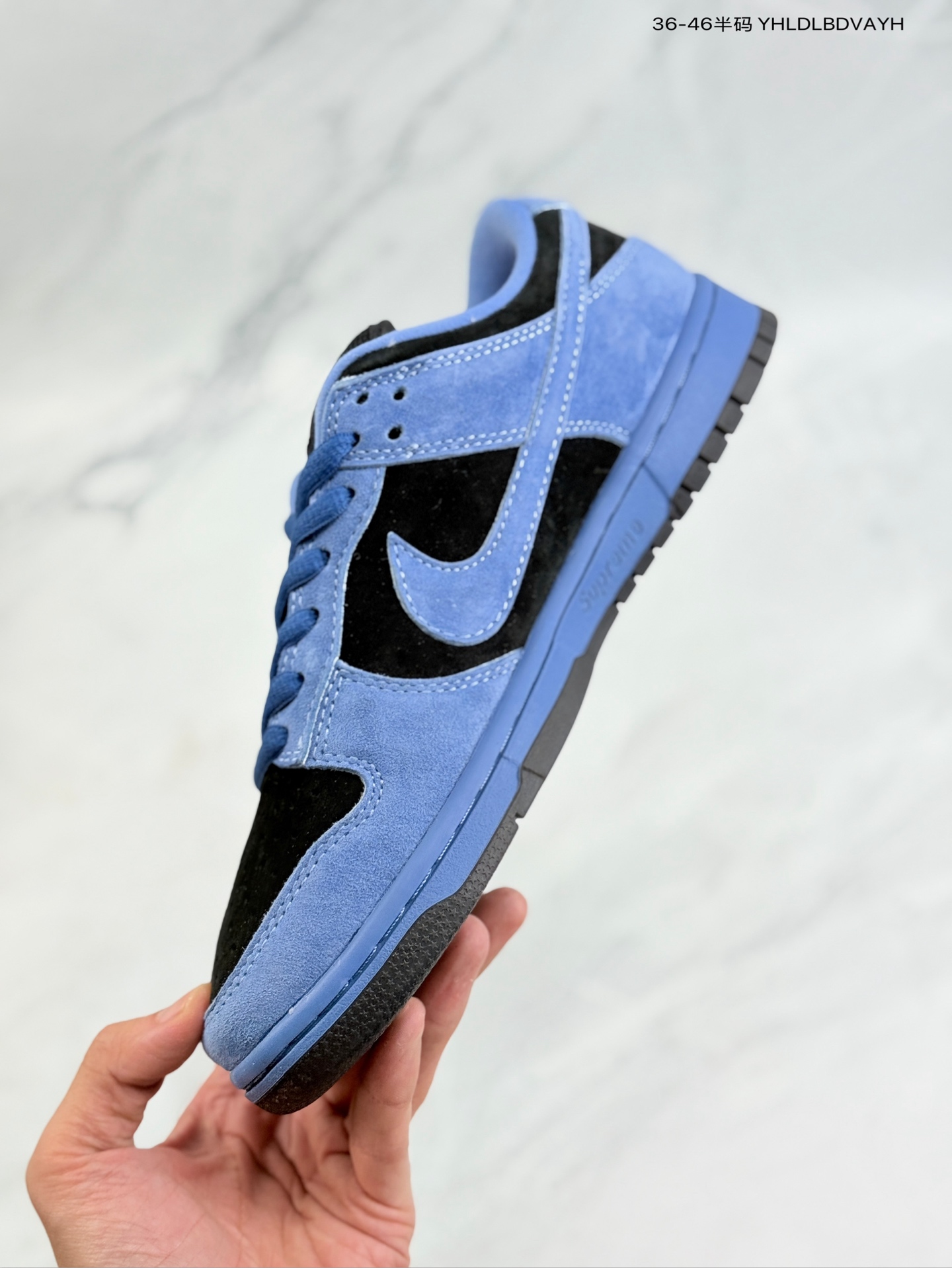 Supreme x Nike Dunk SB Low