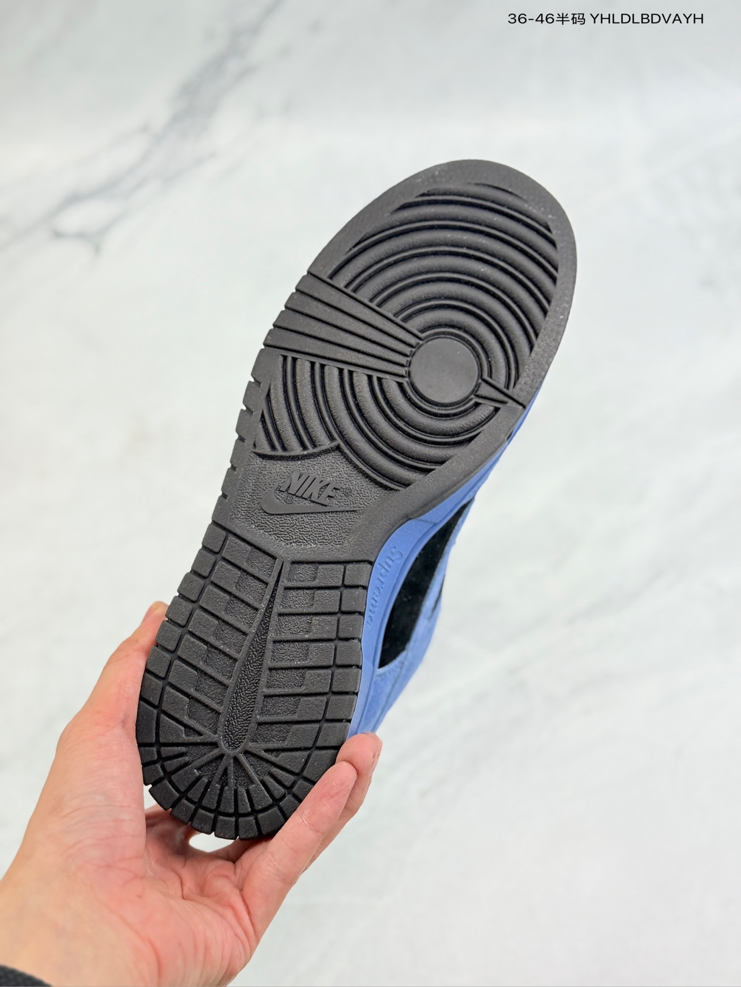 Supreme x Nike Dunk SB Low