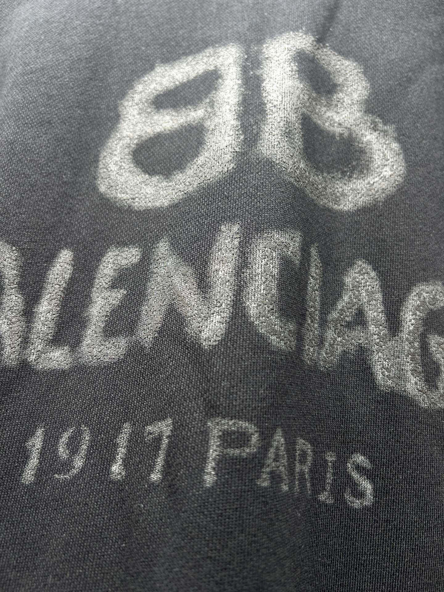 Balenciaga 🇮🇹 2025 Fall/Winter New Arrival: Double B Ink-Painted Hoodie/Jacket (Unisex)