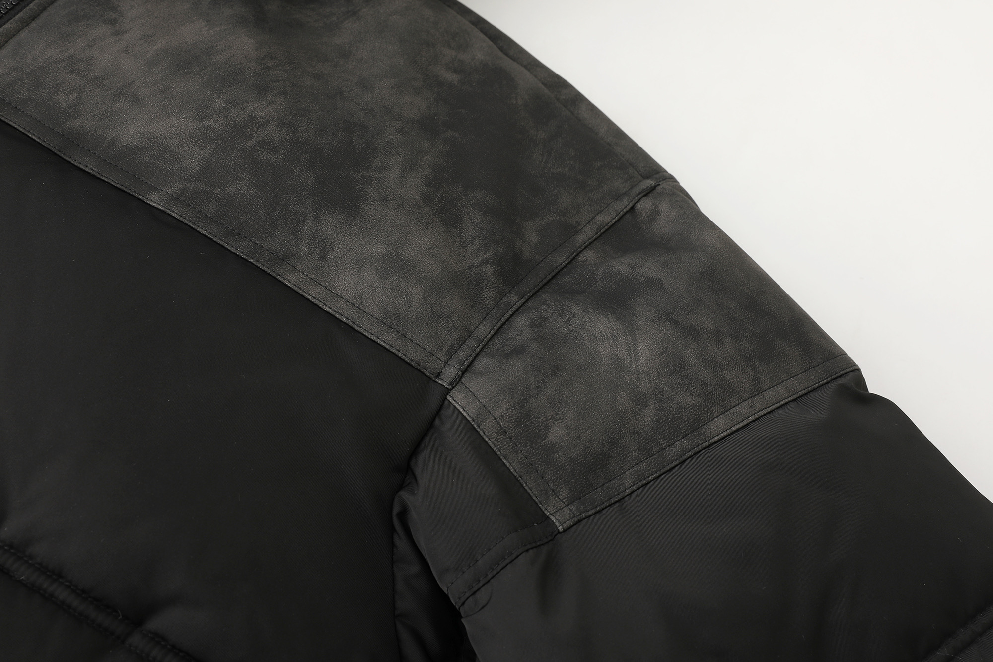 Supreme  25FW LEATHER YOKE PUFFER JACKET