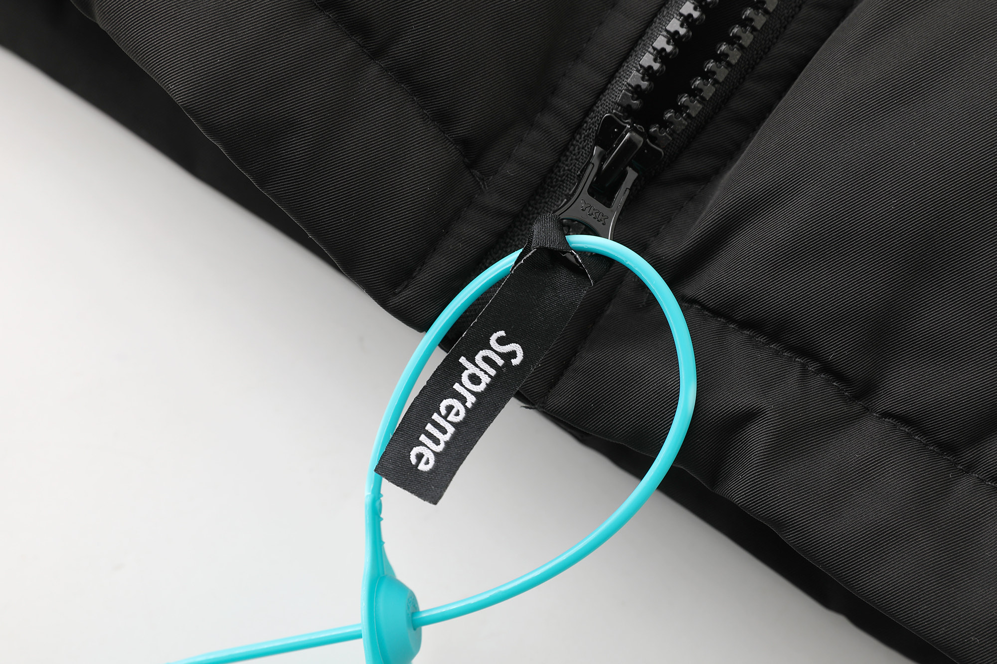 Supreme  25FW LEATHER YOKE PUFFER JACKET