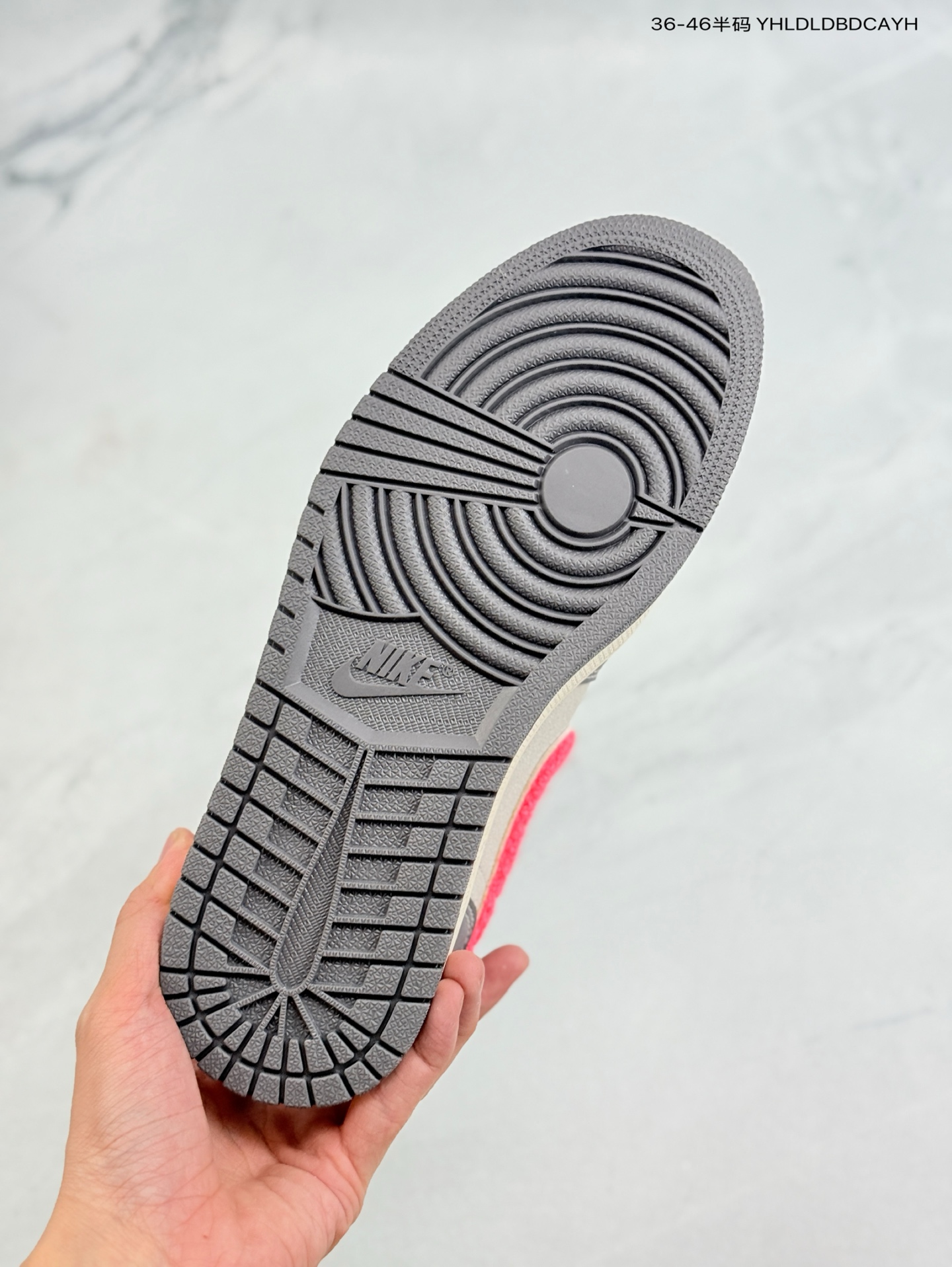 Air Jordan 1 Low Low-top Grey Pink Fleece Swoosh Sneakers