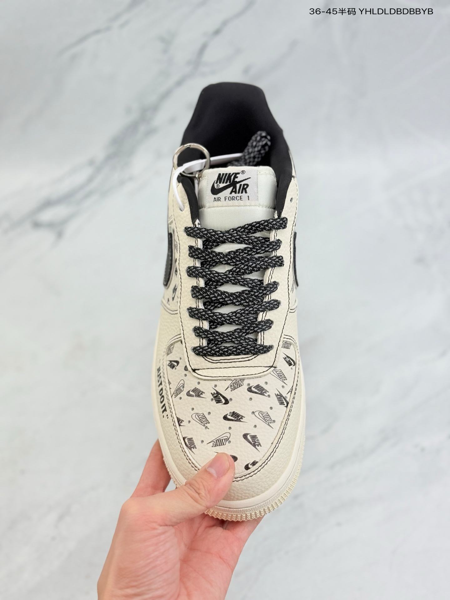 NIKE AIR FORCE 1‘07 LV8