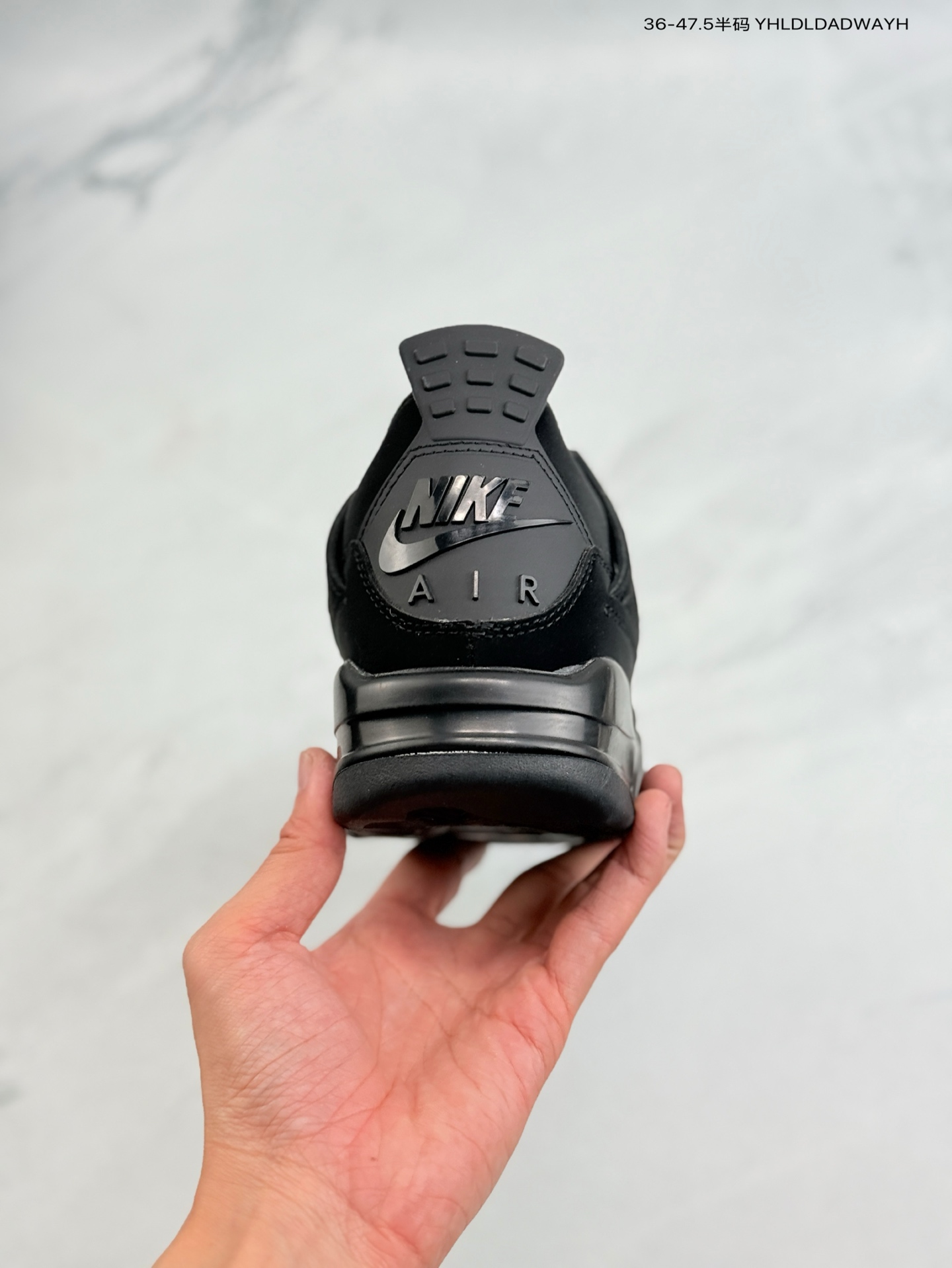 Air Jordan 4 Retro "Black Cat"