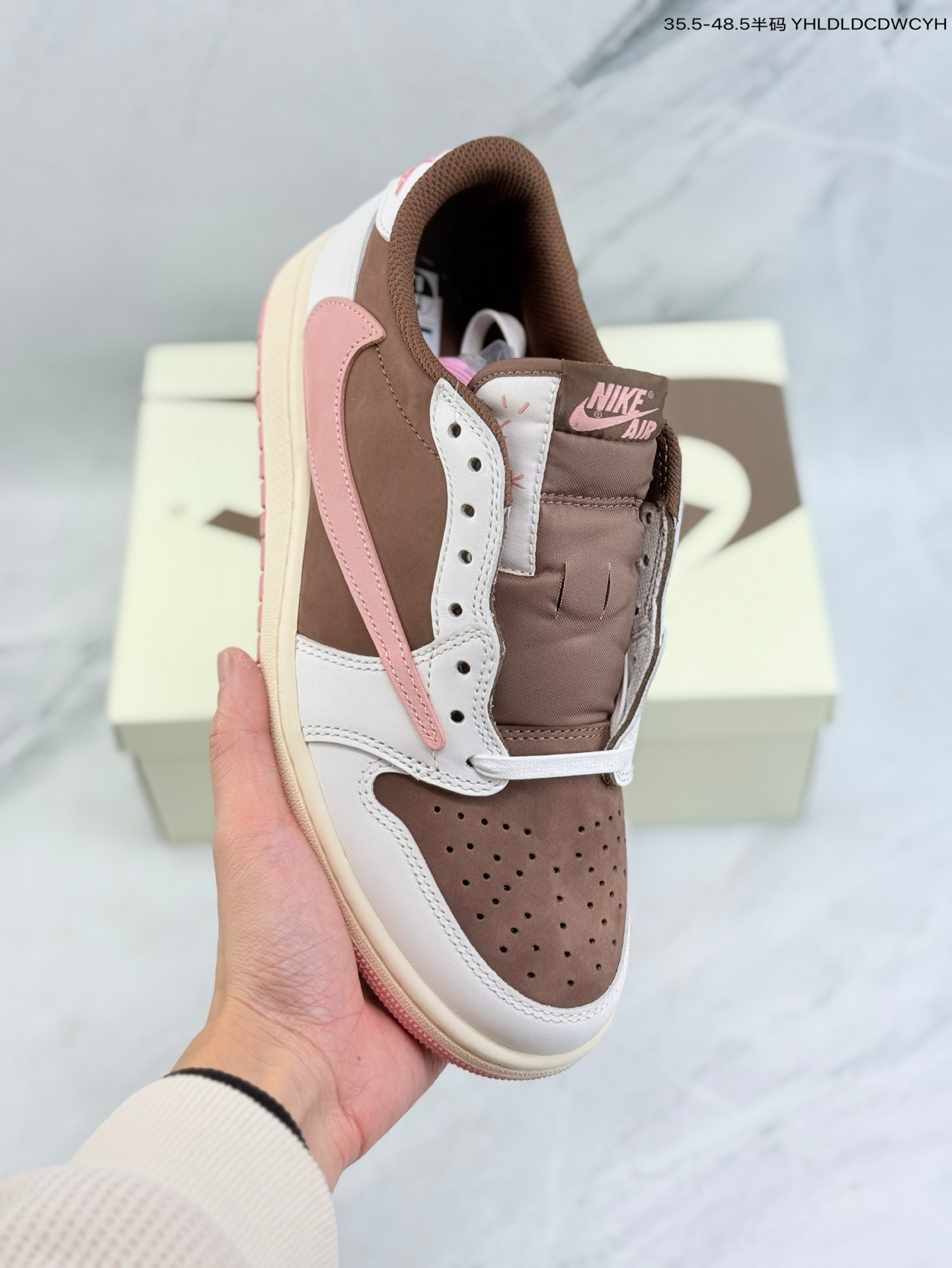 Travis Scott x Air Jordan 1 Low