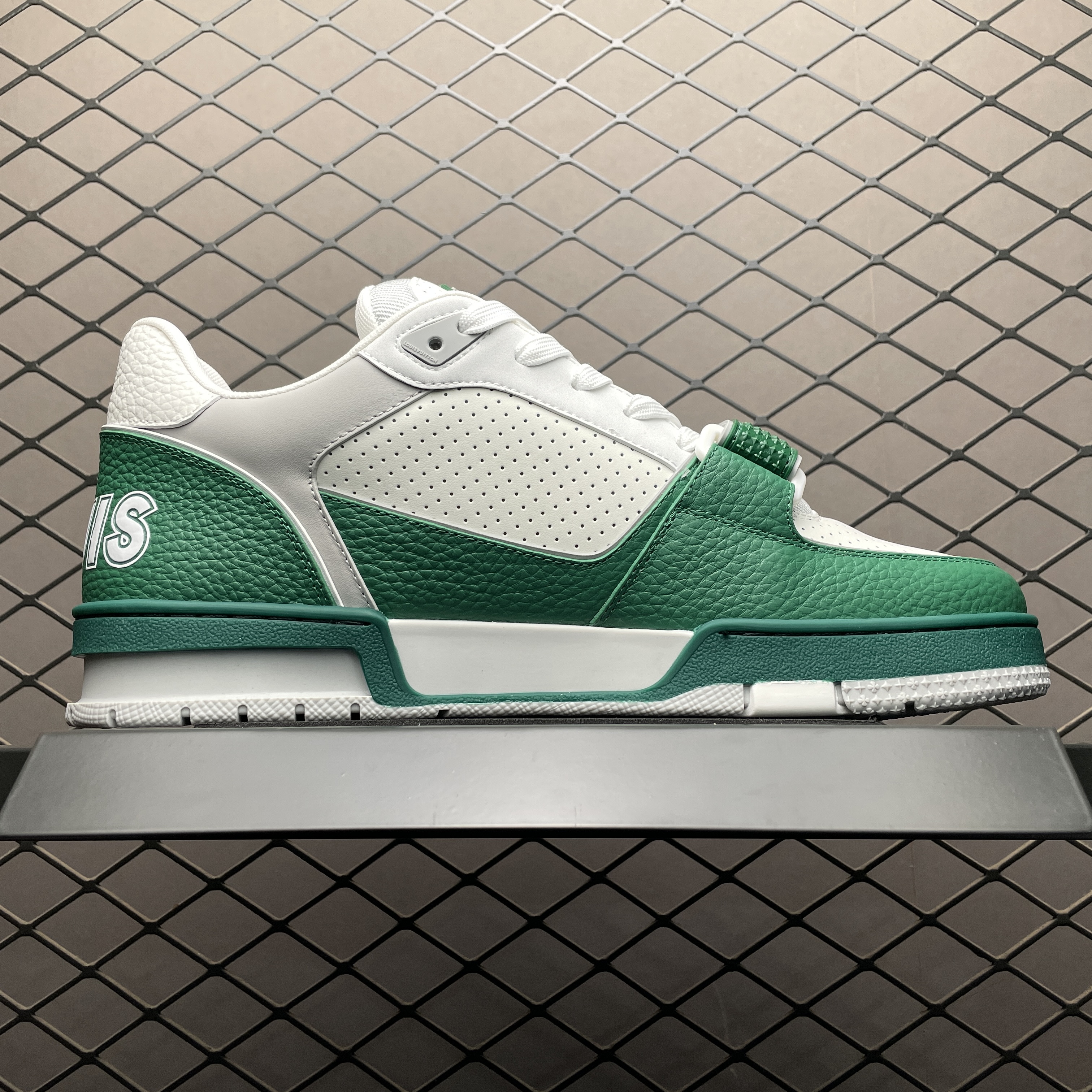 Louis Vuitton LV Trainer Sneaker（1AHTCP）