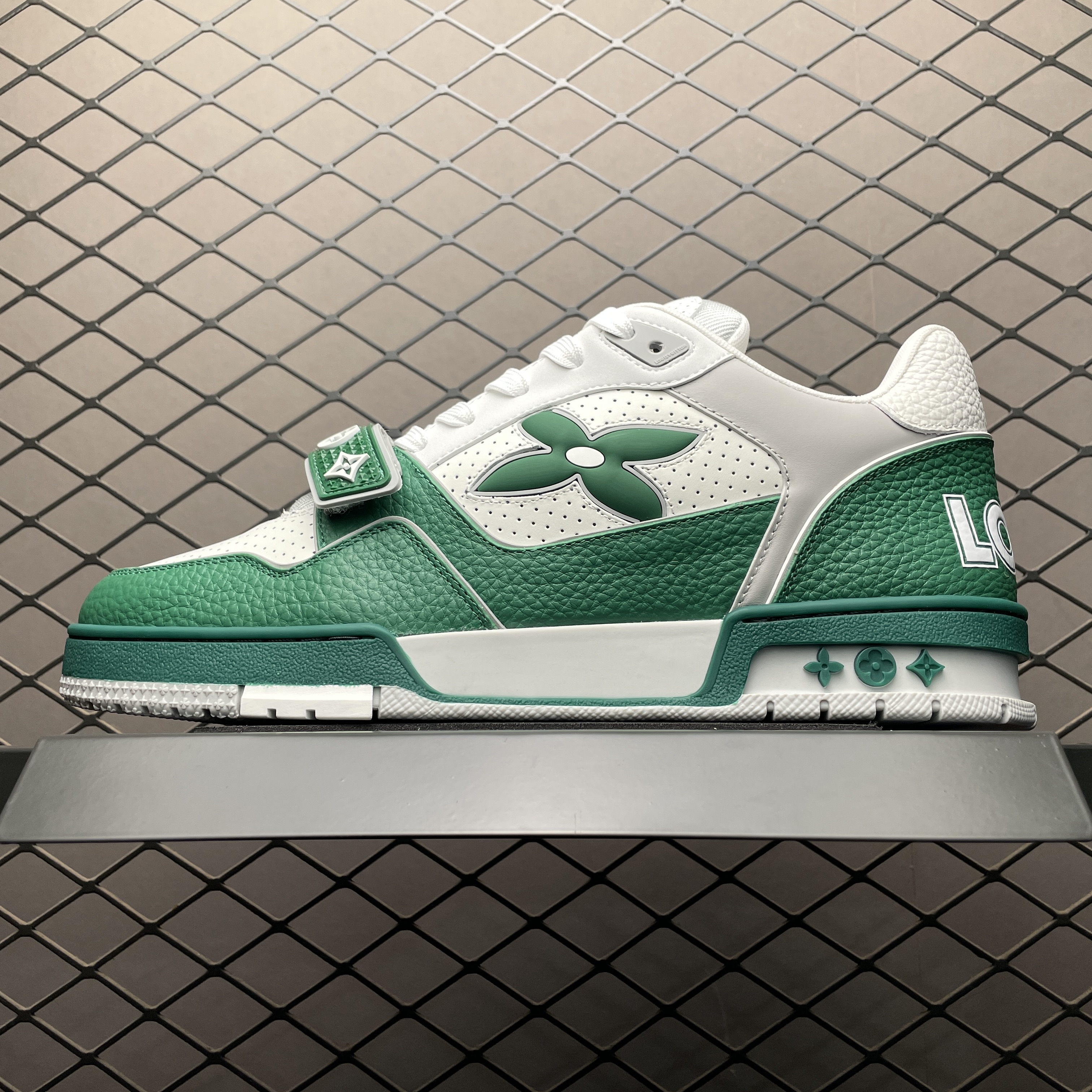 Louis Vuitton LV Trainer Sneaker（1AHTCP）