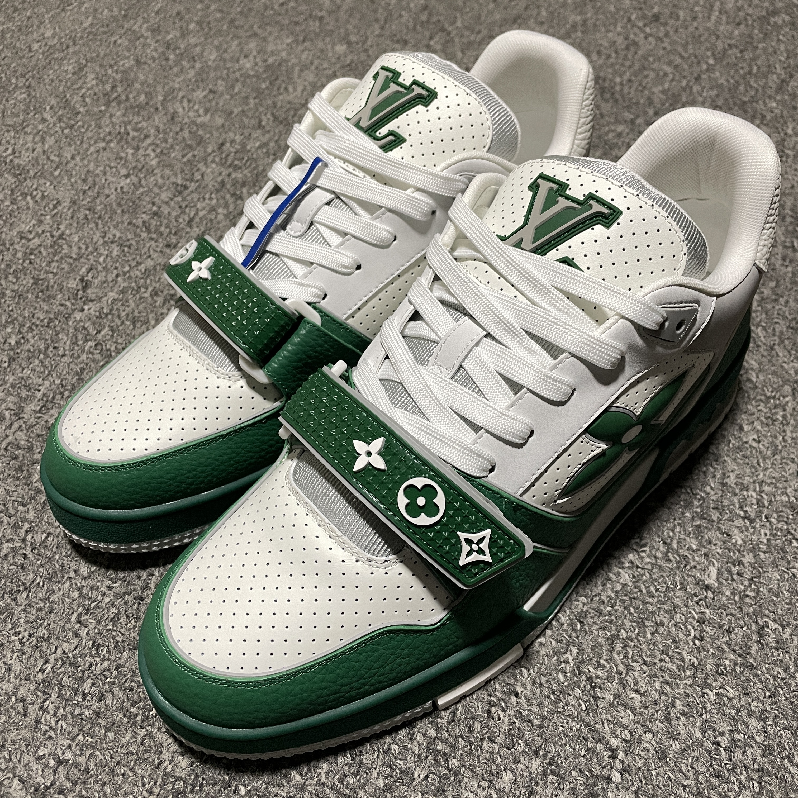 Louis Vuitton LV Trainer Sneaker（1AHTCP）