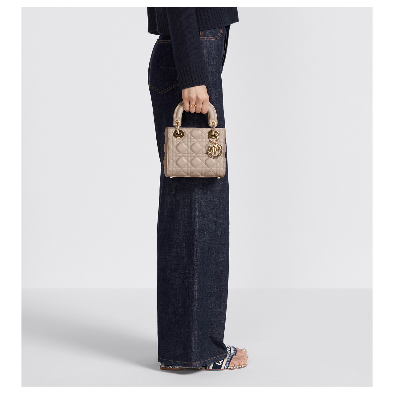 【Dior】Lady Dior バッグ ミニ カナージュ ラムスキン