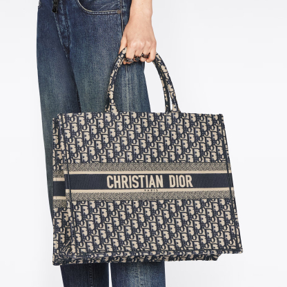 【Dior】Dior Book Tote バッグ ラージ ディオール オブリーク エンブロイダリー (42 x 35 x 18.5 cm)