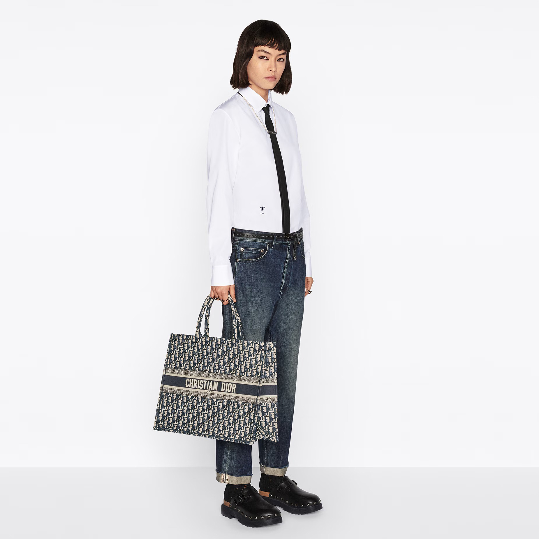 【Dior】Dior Book Tote バッグ ラージ ディオール オブリーク エンブロイダリー (42 x 35 x 18.5 cm)