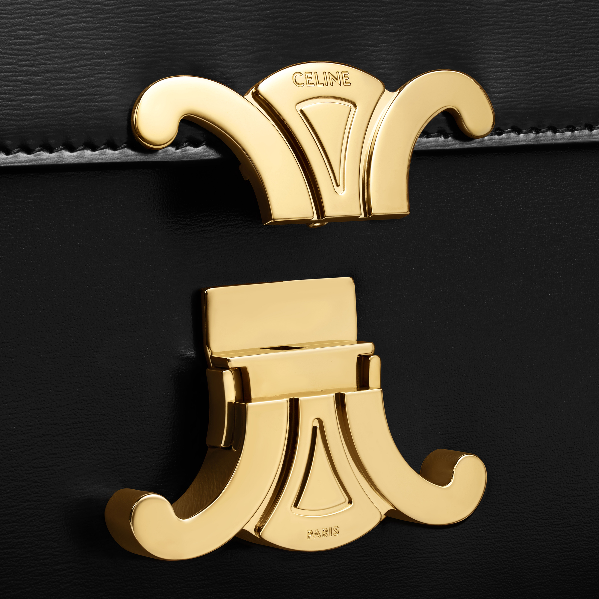 【Celine】クラシック トリオンフ バッグ  シャイニーカーフスキン ブラック