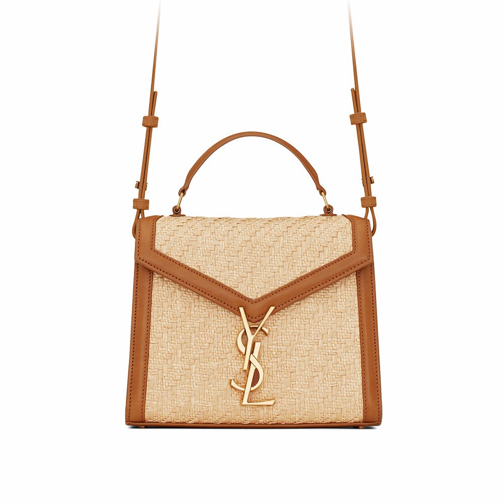 【Saint Laurent】山本美月さん同項大人気新作バッグを驚きプライスでGET！ラフィアとベジタブルタンニンレザー製 カサンドラ ミニトップハンドルバッグ