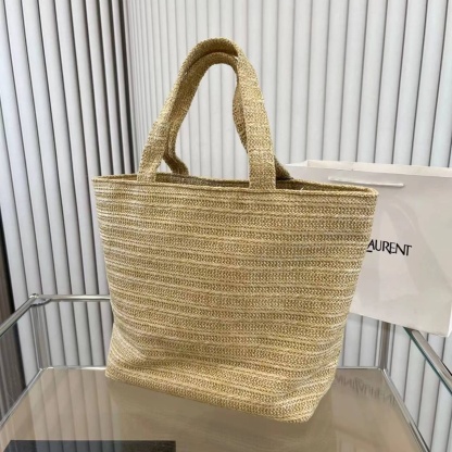 【Saint Laurent】 🔥Vivi雑誌掲載❤️藤井 サチ、東原亜希さんが推す！Raffia リヴ・ゴーシュトートバッグ