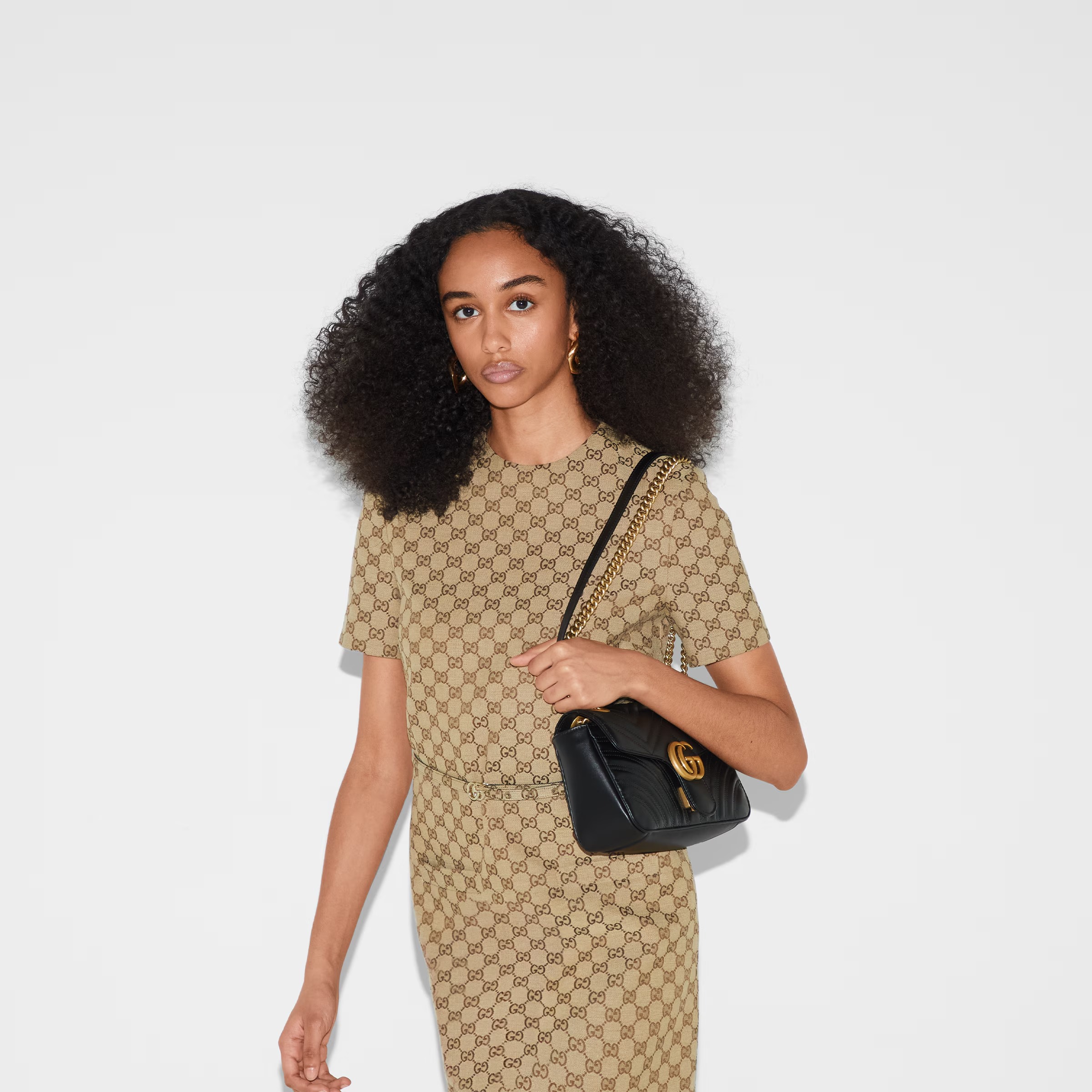 【GUCCI】GGマーモント キルティング スモール ショルダーバッグ