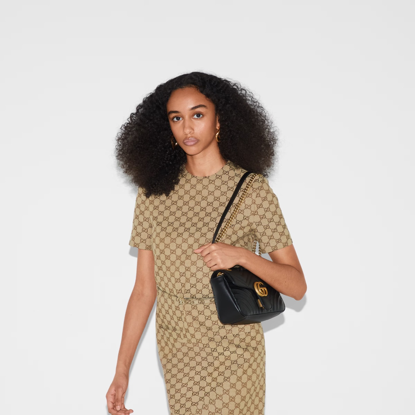 【GUCCI】GGマーモント キルティング スモール ショルダーバッグ