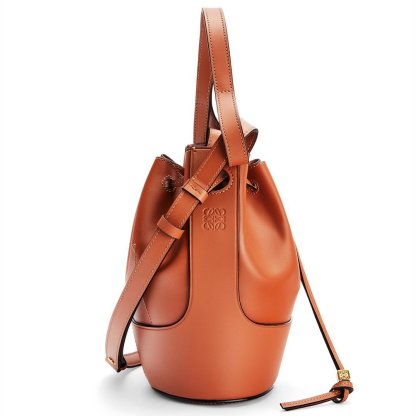 【LOEWE】今田美桜が推す！今季のマストロエベバルーンバッグ