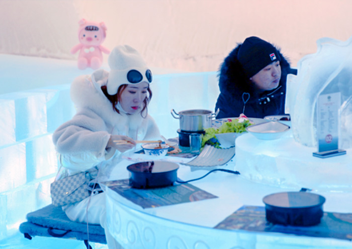 Harbin Ice and Snow World's unique ice restaurant