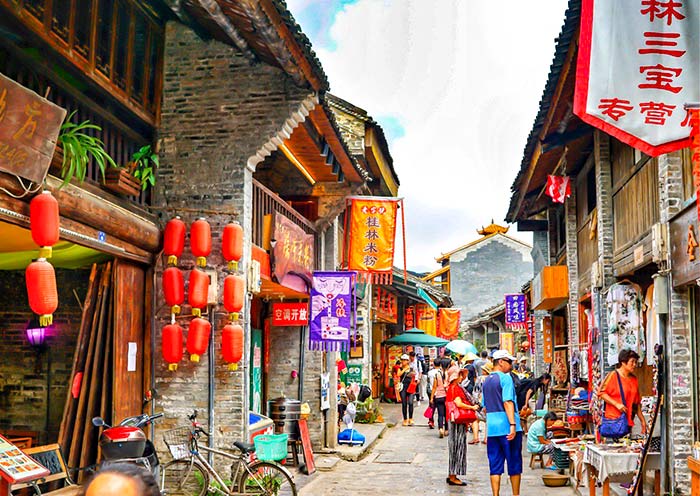 The ancient and bustling Xingping Ancient Town